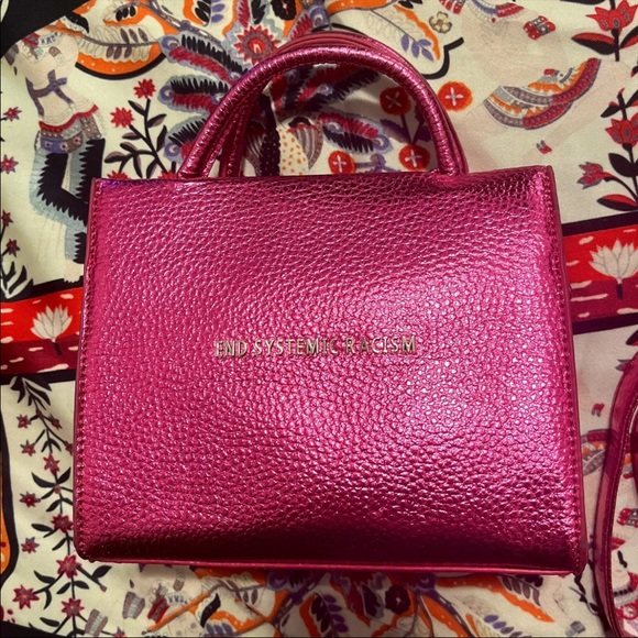 Brandon Blackwood ESR tote in metallic pink. - Picture 2 of 9
